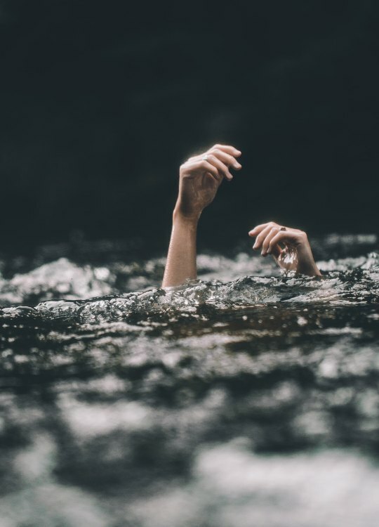 When Someone’s Drowning: 4 Resuscitation Tips. (Some May Surprise You.)